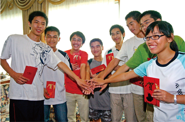 28年，公益慈善龙8国际是认真的！